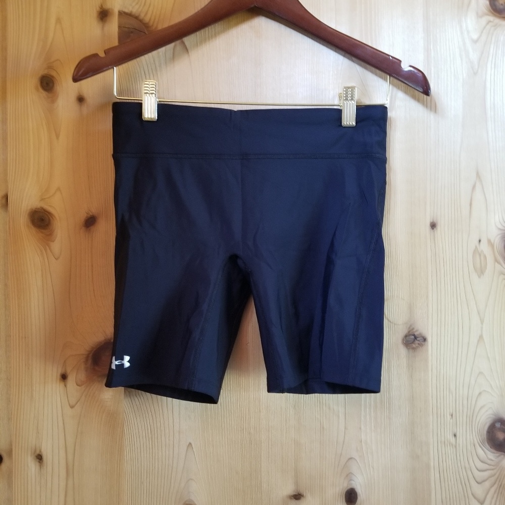 Under Armour heat womens biker shorts size M
